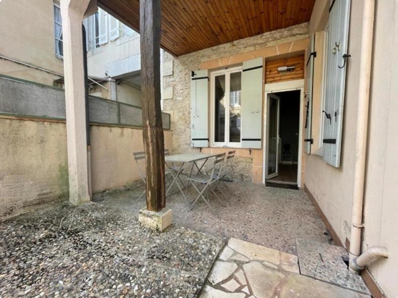 Centre Ville Superbe T2 Neuf Wifi Terrasse Netflix Périgueux Dış mekan fotoğraf